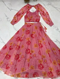 RATE FULLY STTICHED WITH BLOUSE,DETACHABLE SLEEVEs - S