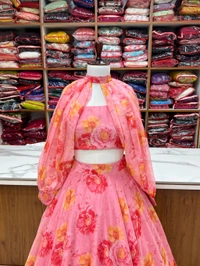 RATE FULLY STTICHED WITH BLOUSE,DETACHABLE SLEEVEs - S