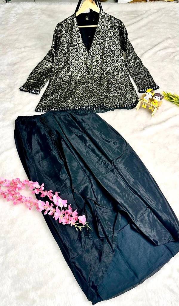 Presenting Party Wear Style For the Upcoming Season* - M-38