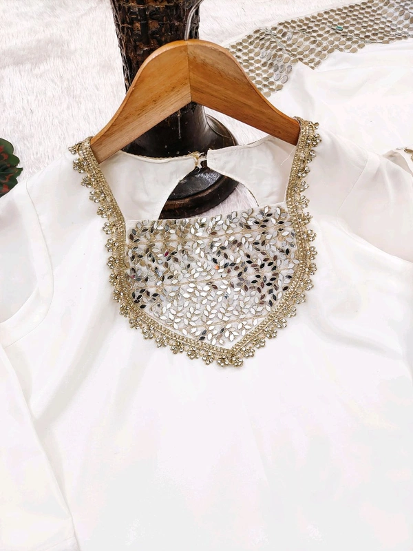 π Top Fabric:- Heavy French Creap With Real Mirror Work With Fancy Lace In Neck With Slvees button - Xxl