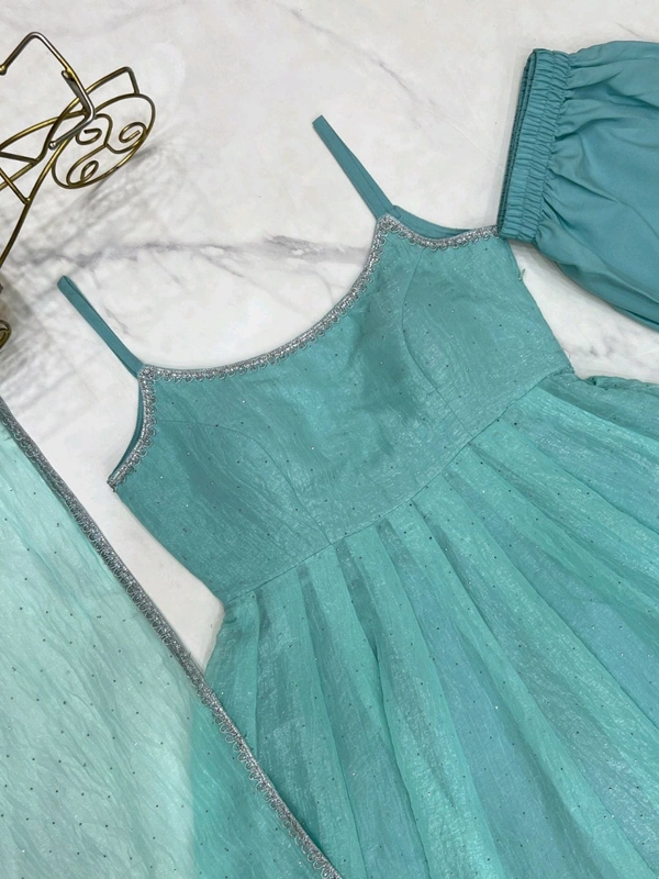 This Colourfull Lightweight & Fresh Look Outfit Is Perfect For Upcoming Festivities And Weddings - Xl 42