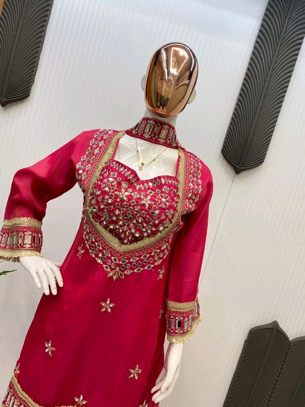 ___EXCLUSIVE 4 PIECE PLAZZO PAIR WITH REAL MIRROR AND EMBROIDERY WORK✨___