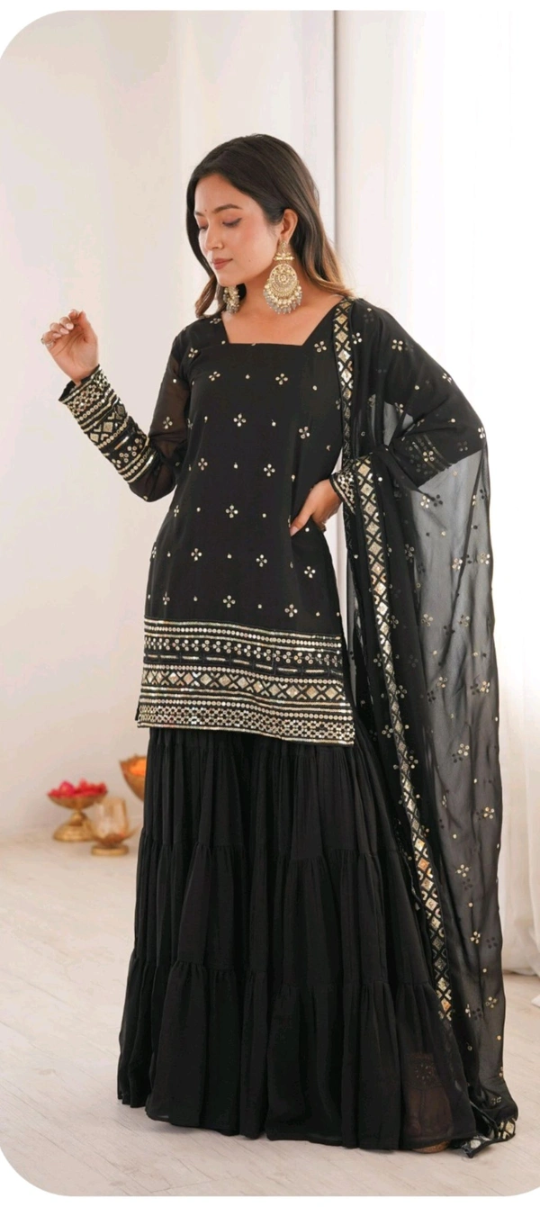 Premium Quality Outfit - L-40