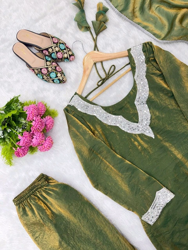 Presented For This Eid 🌙 Our New Sarara Pair With Real Modling*
- L-40