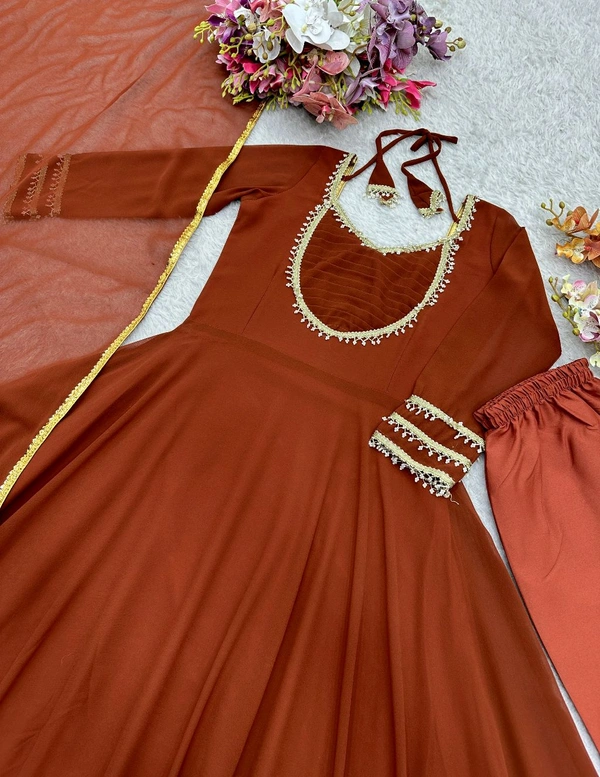 *Launching New Đěsigner Party Wear Look Heavy Fox Georgette Gwon Pent & Dupatta Set* - S-36