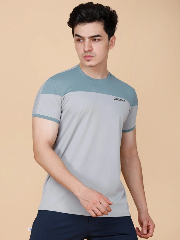 PERFORMANCE PANELLED HALF SLEEVE  T-SHIRT - XL, GREY