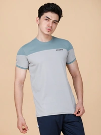 PERFORMANCE PANELLED HALF SLEEVE  T-SHIRT - XL, GREY