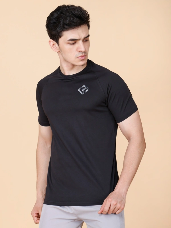 EVERYDAY ESSENTIAL PLAIN HALF SLEEVE T-SHIRT - L, BLACK