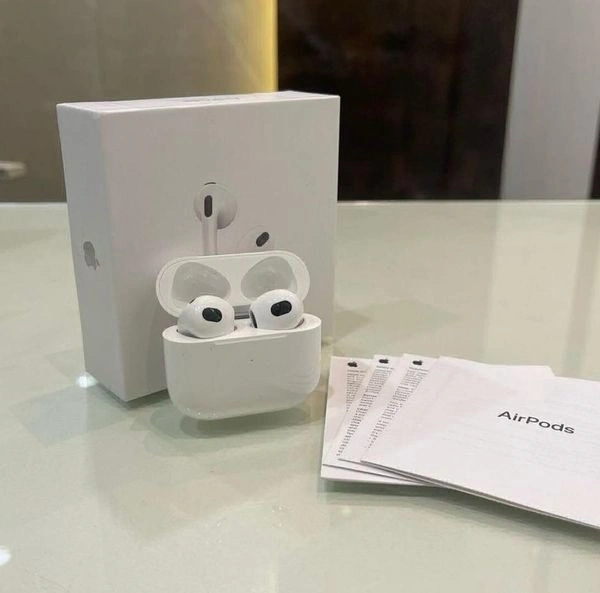 AIRPODS Gen- 3 💕 - 1 Year