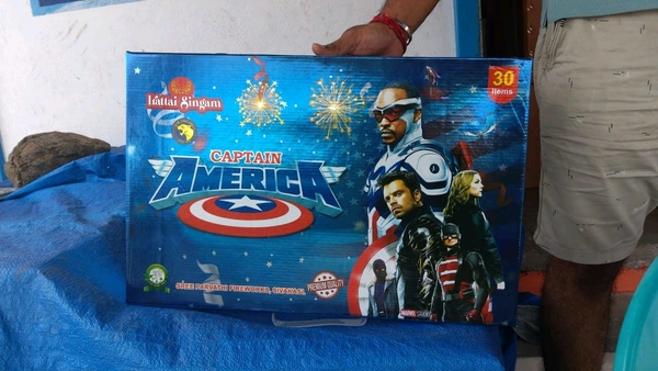 Irattai Singam Giftboxes Captain America - 30 Items - Cherry Pie