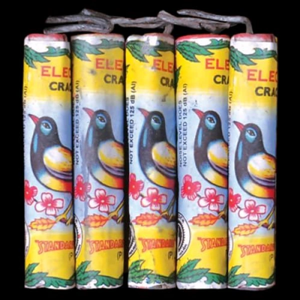 Standard Fireworks 6.5 CM Sparrow