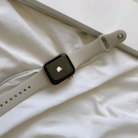 8 Series Watch
