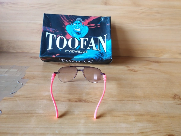 KIDS NEW STYLISH LATEST MODEL  MIX SUNGLASSES - FREE, 12
