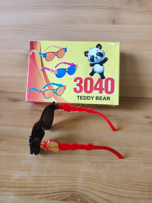 KIDS NEW STYLISH LATEST MODEL  MIX SUNGLASSES - FREE, 12