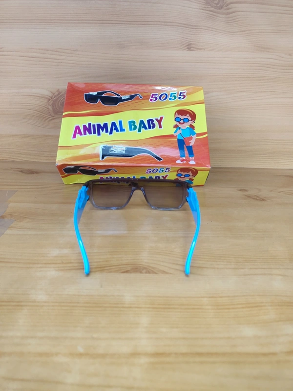 KIDS NEW STYLISH LATEST MODEL  MIX SUNGLASSES - FREE, 12
