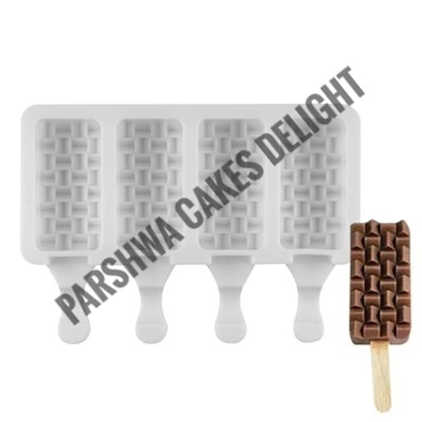 Cake Sickle Mould - Delight 1