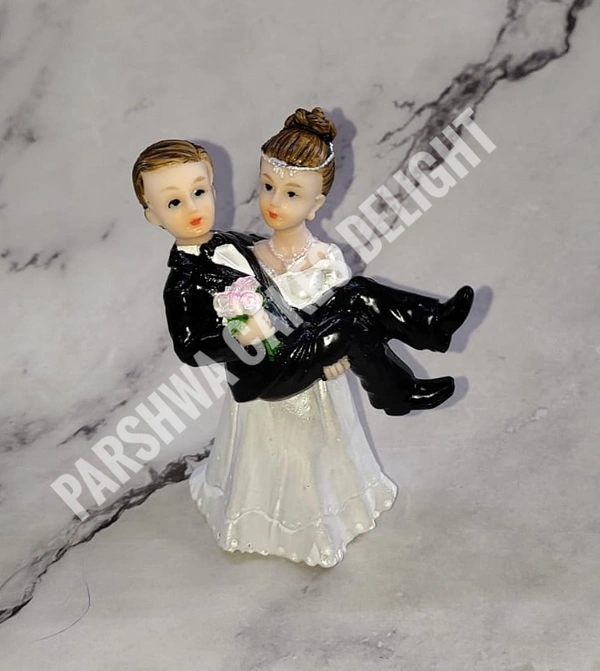 Wedding Couple Ceramic Figure Cake Topper - Pcd 7, Approx 4 Inches