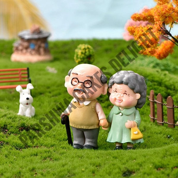 Old Couple Miniature Set - 600A