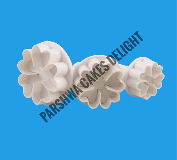 New Heart Shape Flower Cutter  - 3 Pcs