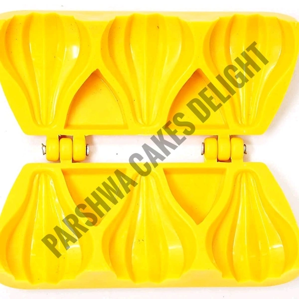 Modak and Momos Plastic Mould - 1 Pc, 3 In 1