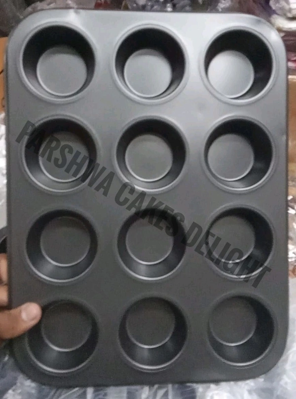 MUFFIN TRAY - 12 Cavity