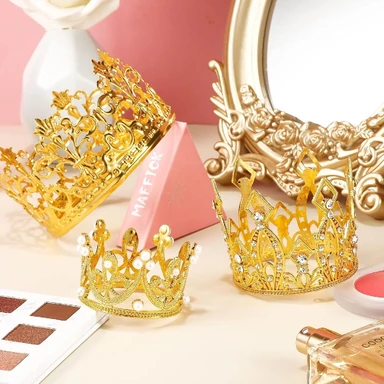 CAKE CROWN