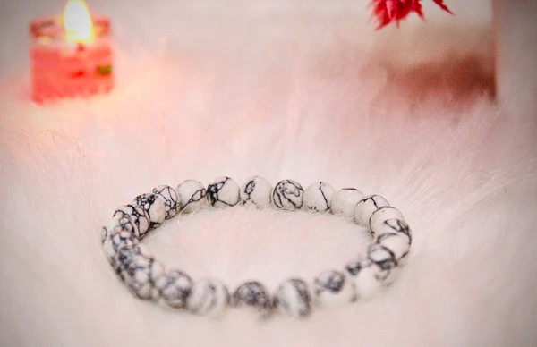 Howlite Bracelet