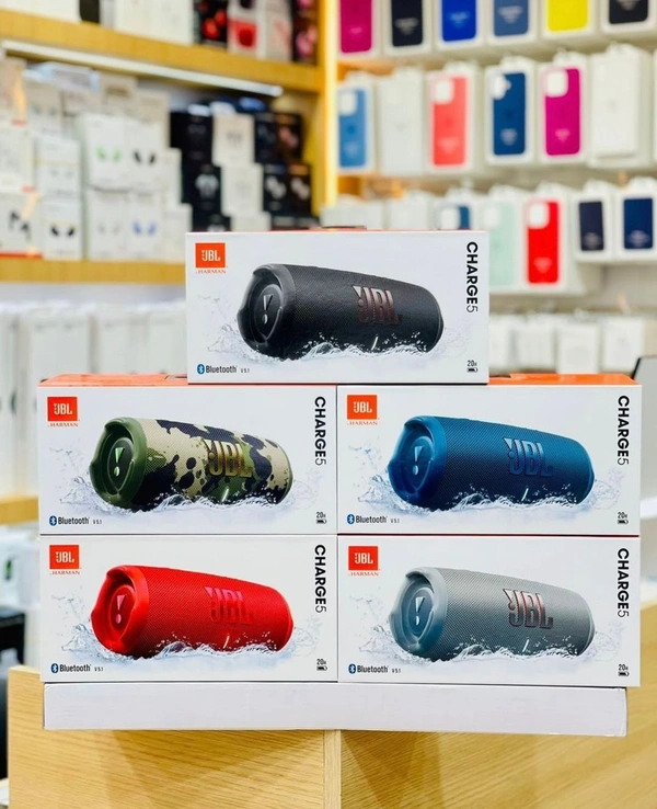 JBL Charge 5, Wireless Portable Bluetooth Speaker Pro Sound, 20 Hrs Playtime, Powerful Bass Radiators, Built-in 7500mAh Powerbank, PartyBoost, IP67 Water & Dustproof - Combo