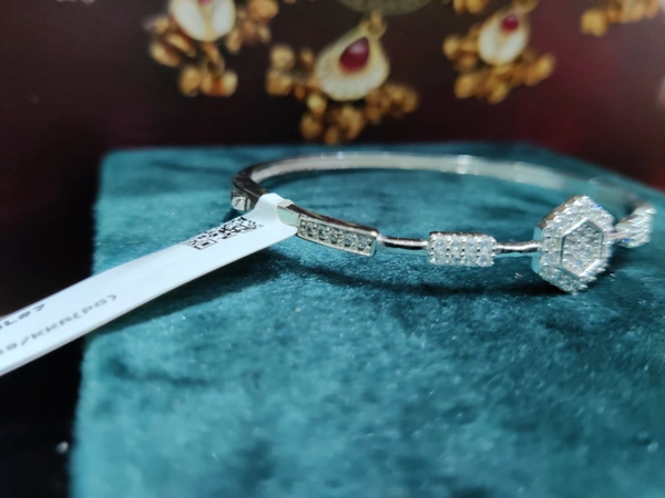 Italianaa 92.5 Silver Ladies Bracelet - White , free