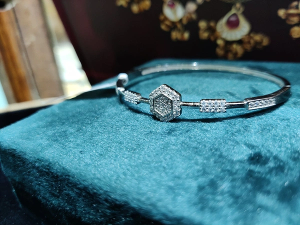 Italianaa 92.5 Silver Ladies Bracelet - White , free