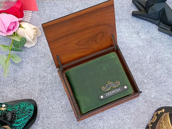 Cotrise Leather wallet with wooden box - Olive Green