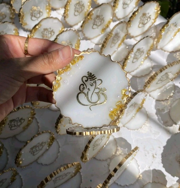 Resin Ganesha Car Dashboard 1.0 - 2 Inches