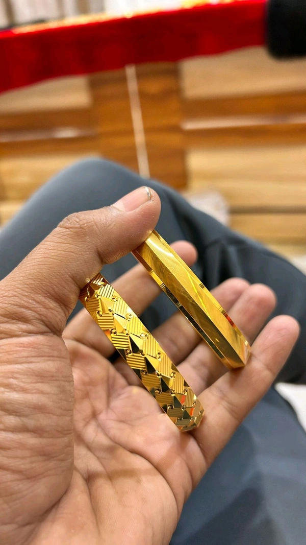 Men  Kada
