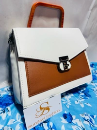 Chic Crossbody Bag for Everyday Glam 