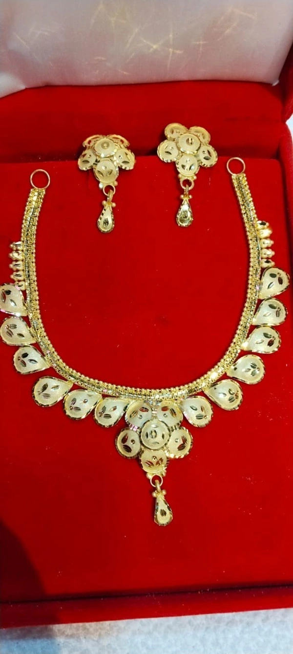 Necklace set 