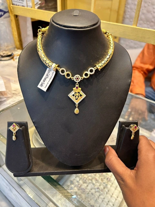 Women necklace 