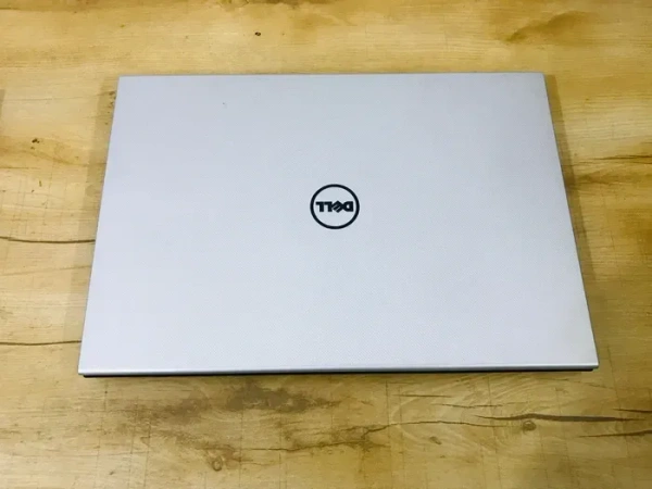 Dell Inspiron 15 5000 Series 6th Gen Laptop (Refurbished) - White, A, Corei7, 15.6, 256GB, 8GB