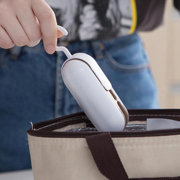 Portable Handheld Mini Bag Sealer: 2-in-1 Heat Sealer & Cutter, Battery-Powered Vacuum Sealing Saver Machine - White, 💵 Free COD (Cash on Delivery), ↩️ Hassle Free Return., 🚚💨 Fast Delivery.
