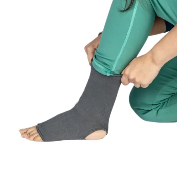 KD NIVIA Orthopedic Ankle Support Knitted
