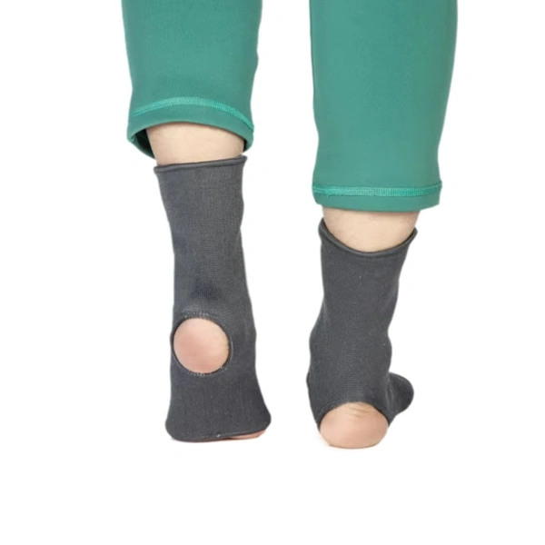 KD NIVIA Orthopedic Ankle Support Knitted