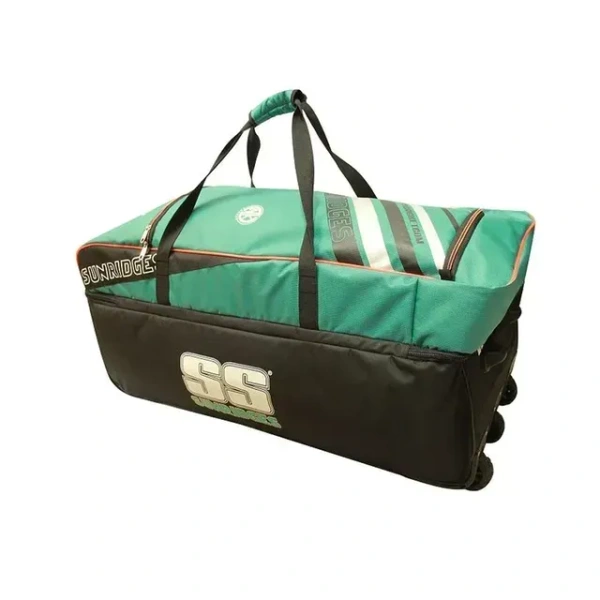 KD SS Master 9000 Wheels Cricket Kit Bag