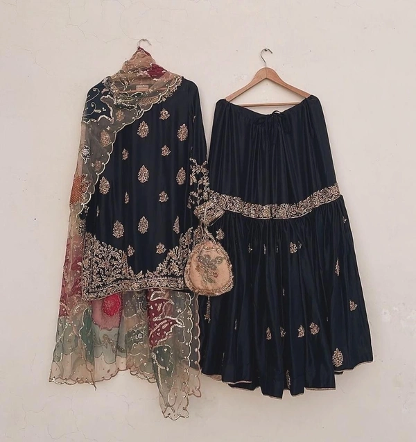 SHARARA AND DUPATTA SHUIT - DUPATTA: ORGANZA WITH DIGITAL PRINT AND HEAVY SEQUENCE WORK 2.2meter