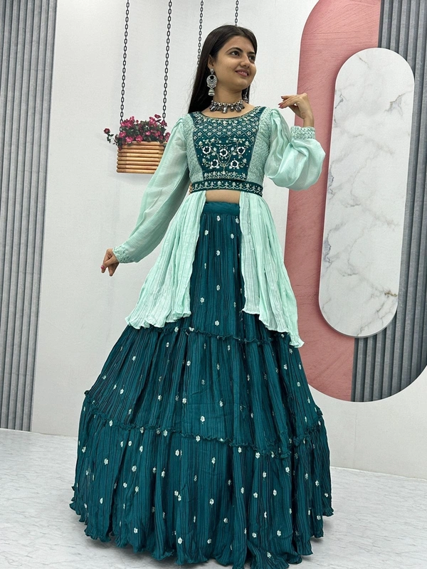 Rakhi  Special Crop Top With 2 Beautiful Colors - Flair:- 5.5 Meter