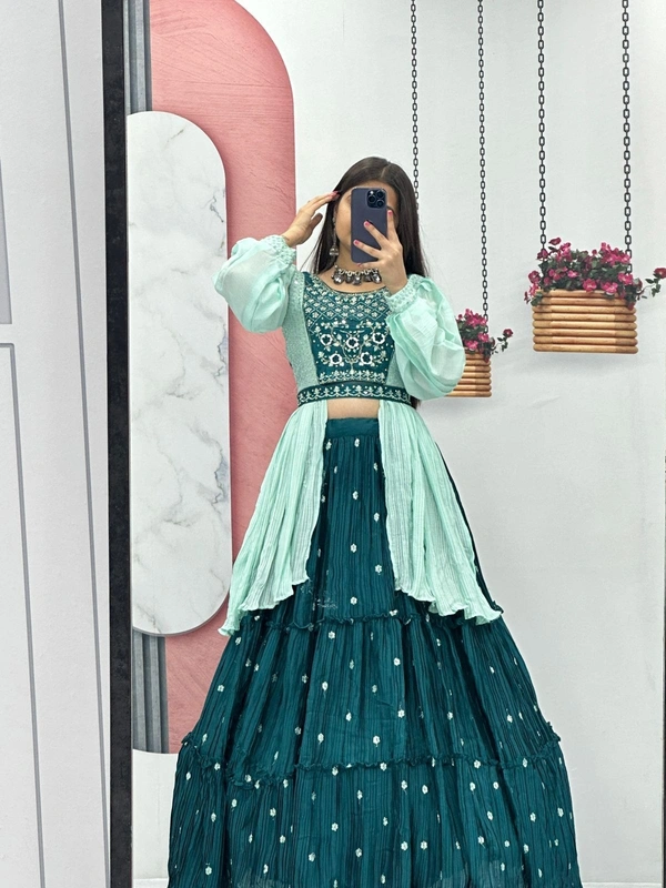 Rakhi  Special Crop Top With 2 Beautiful Colors - Flair:- 5.5 Meter