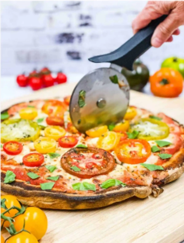 Tomato Pizza - Medium
