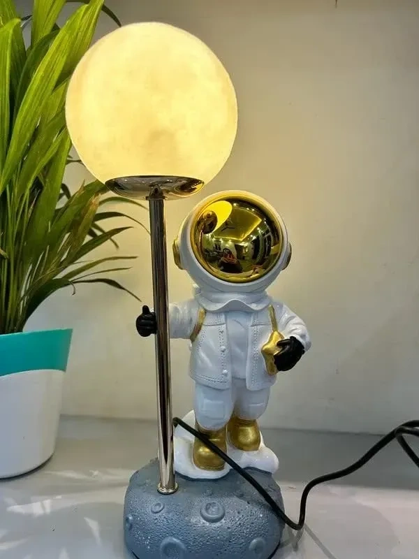 THE STYLE SUTRA Modern Astronaut LED Table Lamp Bedside Lamp for Bedroom Boys Birthday Gifts White