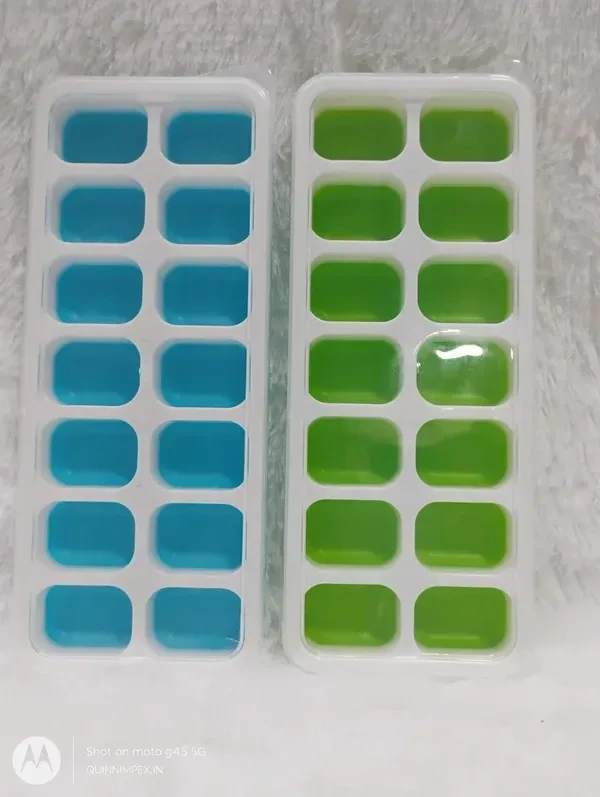 Ice Cube Trays, Silicone Easy-Release and Flexible 14-Ice Trays with Spill-Resistant Removable Lid, BPA Free, Durable and Dishwasher Safe