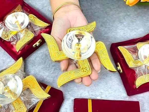 Brass Swastik Diya for Pooja | Diwali Pooja Decoration | Brass Diya for Pooja | Akhand Diya I Corporate Gifts for Diwali