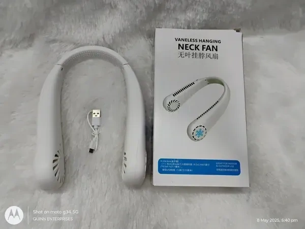 Portable Neck Fan, Bladeless Cooling Fan, 8H Working Time, Headphone Design Personal Fan, Adjustable Neck Fan with 3 Speeds, for Travel Desk Bedroom