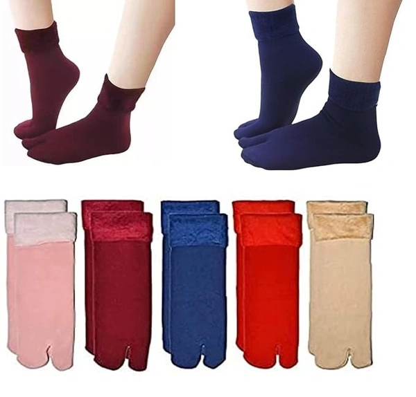 LR FASHION Thumb Toe Adult Warm Snow Stretch Knit Super Thick Wool Fur Socks Plush Thermal Men Women Fashion Fuzzy Velvet Snow Socks (Assorted color)